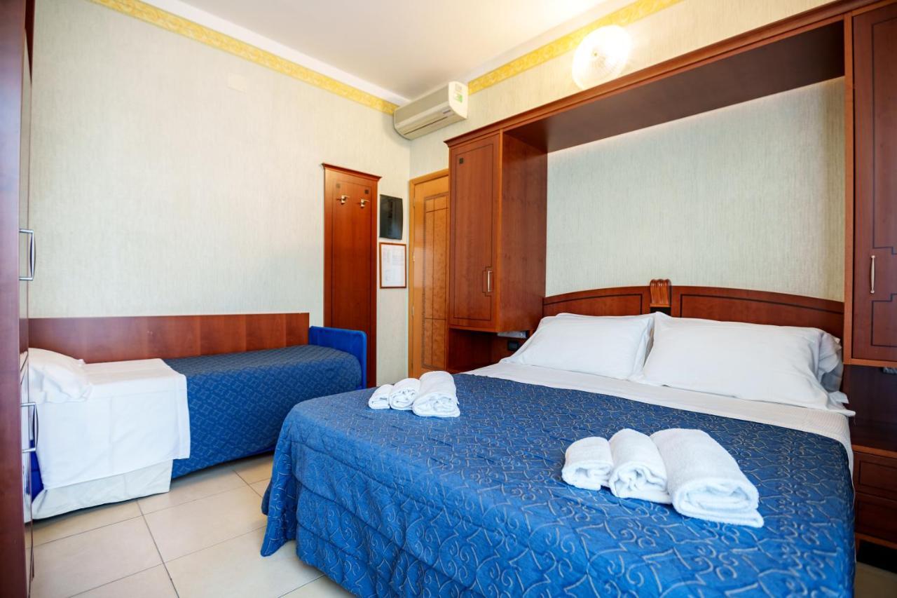 Hotel Rex Rimini Exterior photo