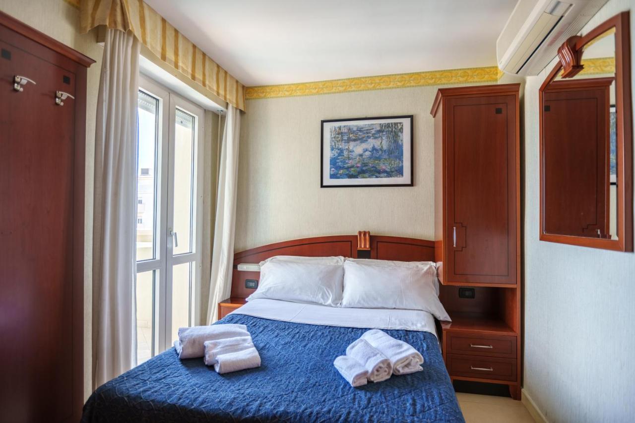 Hotel Rex Rimini Exterior photo